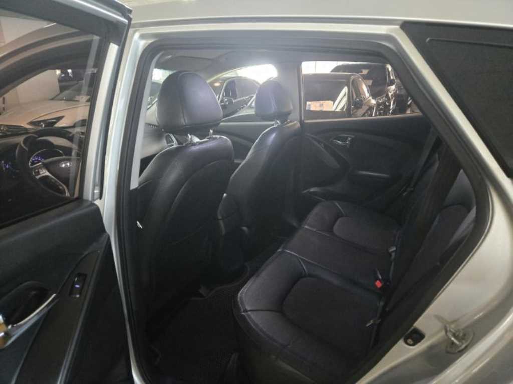 HYUNDAI Tucson - Vista 9
