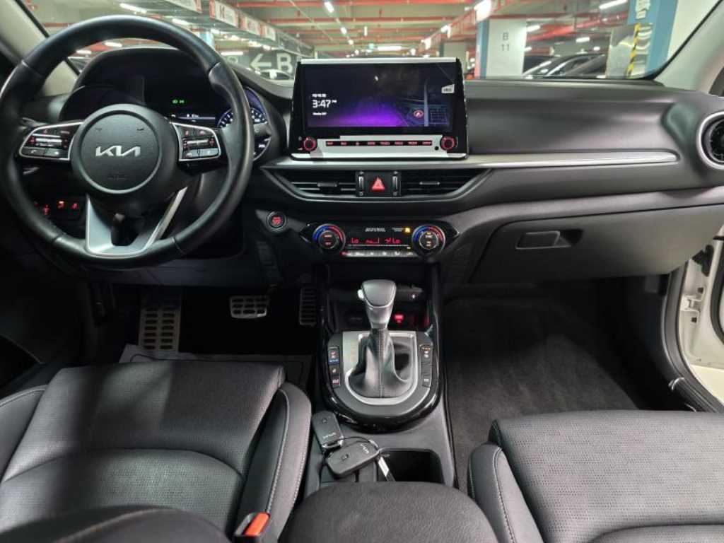 KIA K3 2023 Blanco - Importación desde Corea - HF Imports Iquique - Foto 14