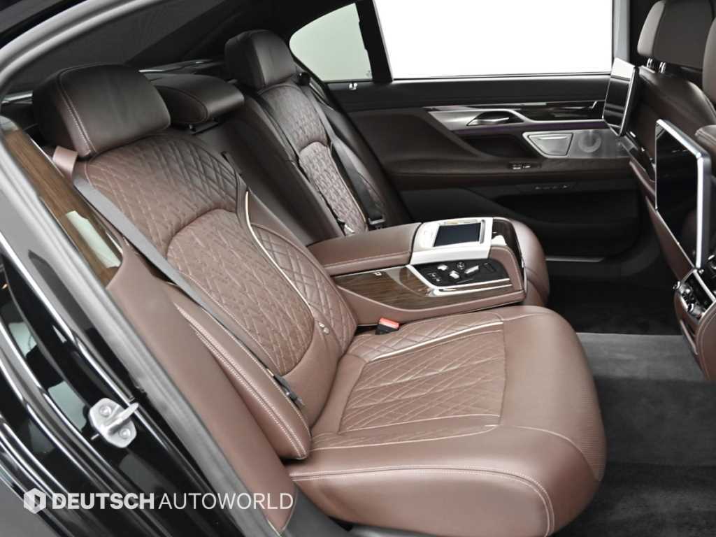 BMW 7 Series - Vista 12