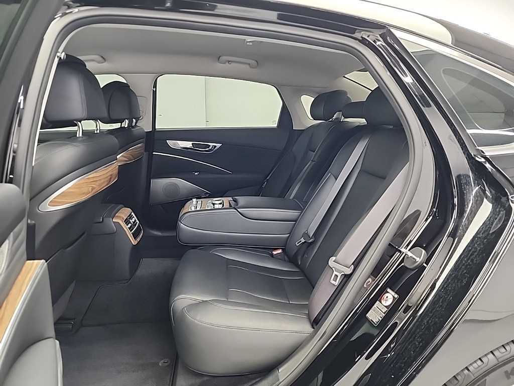 KIA K9 - Vista 12