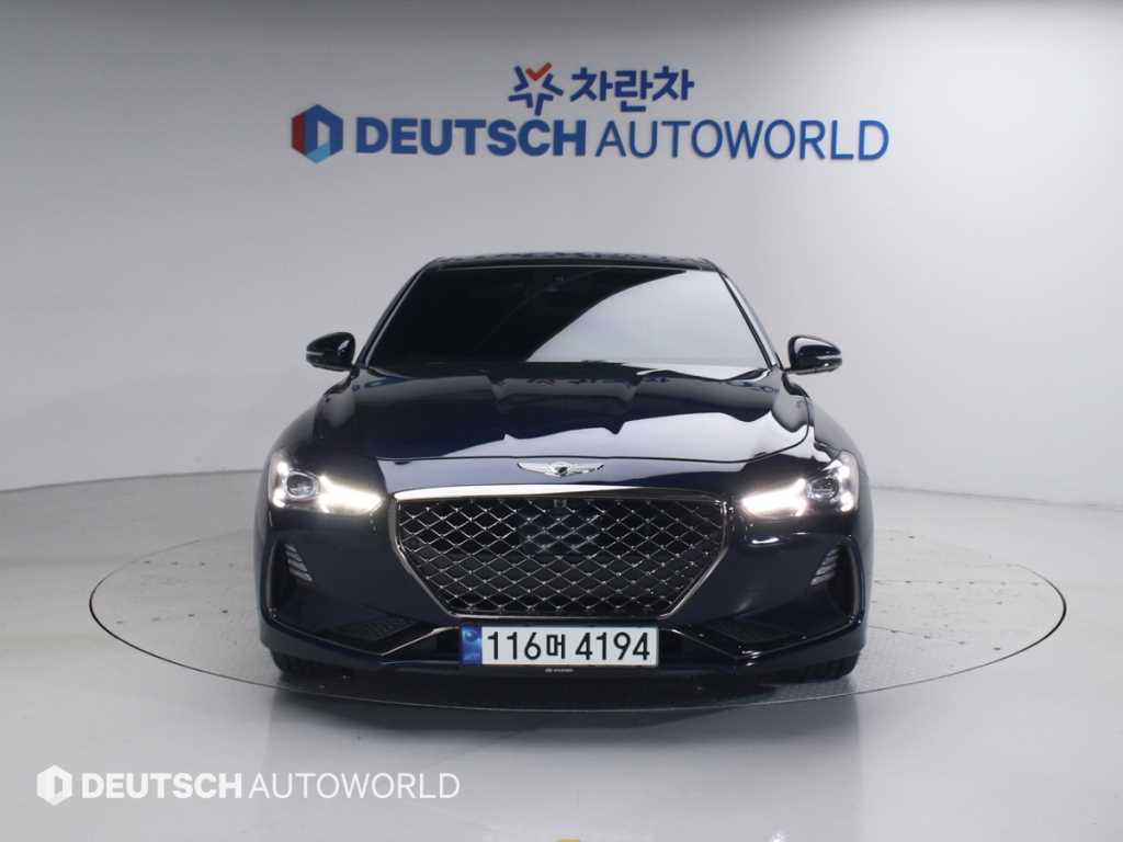 Genesis G70 - Vista 3