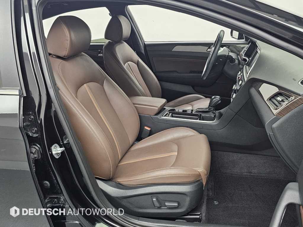 HYUNDAI Sonata - Vista 10