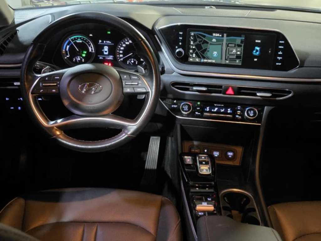 HYUNDAI Sonata - Vista 10