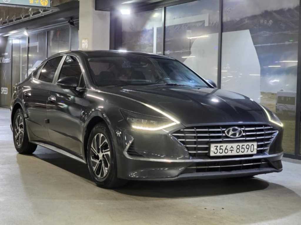 HYUNDAI Sonata - Vista 2