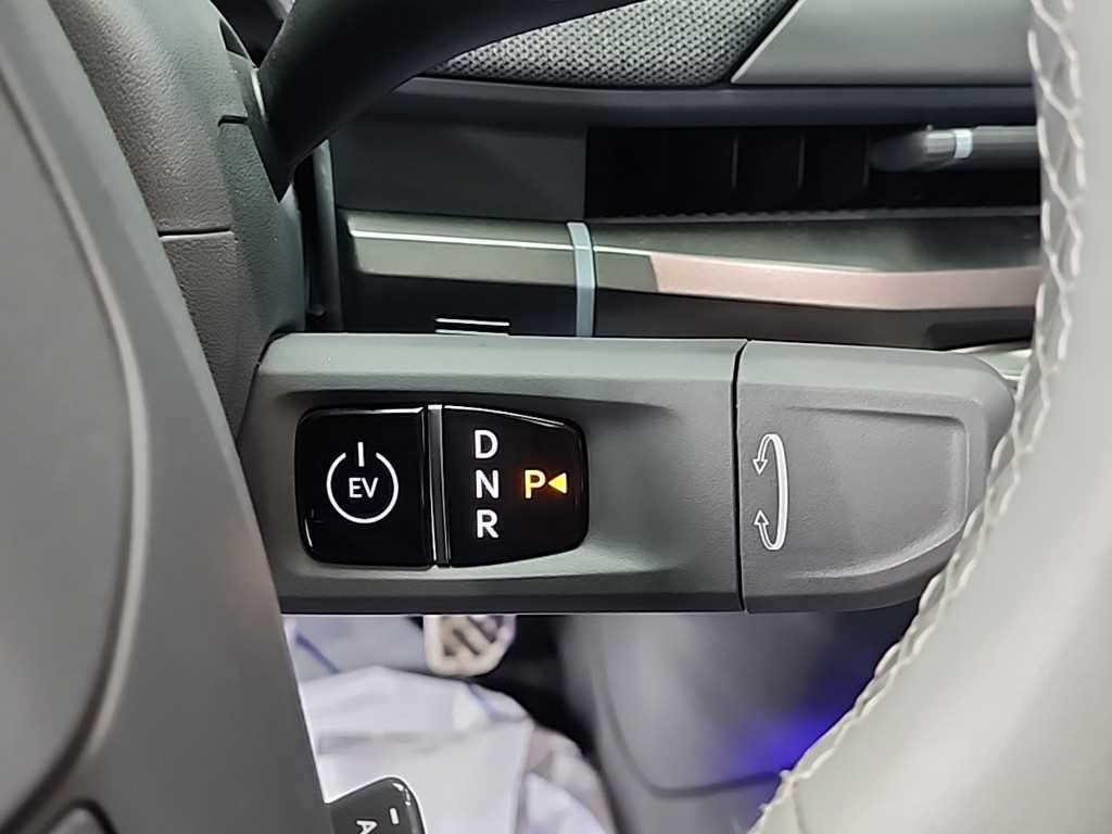 KIA EV3 - Vista 8