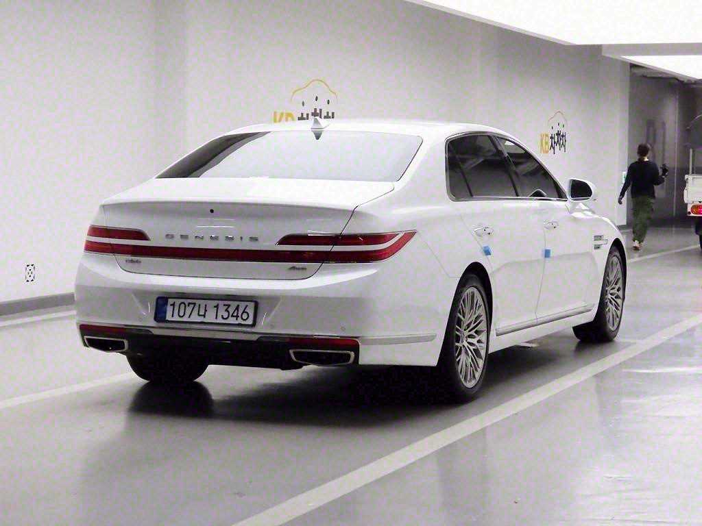 Genesis G90 - Vista 4