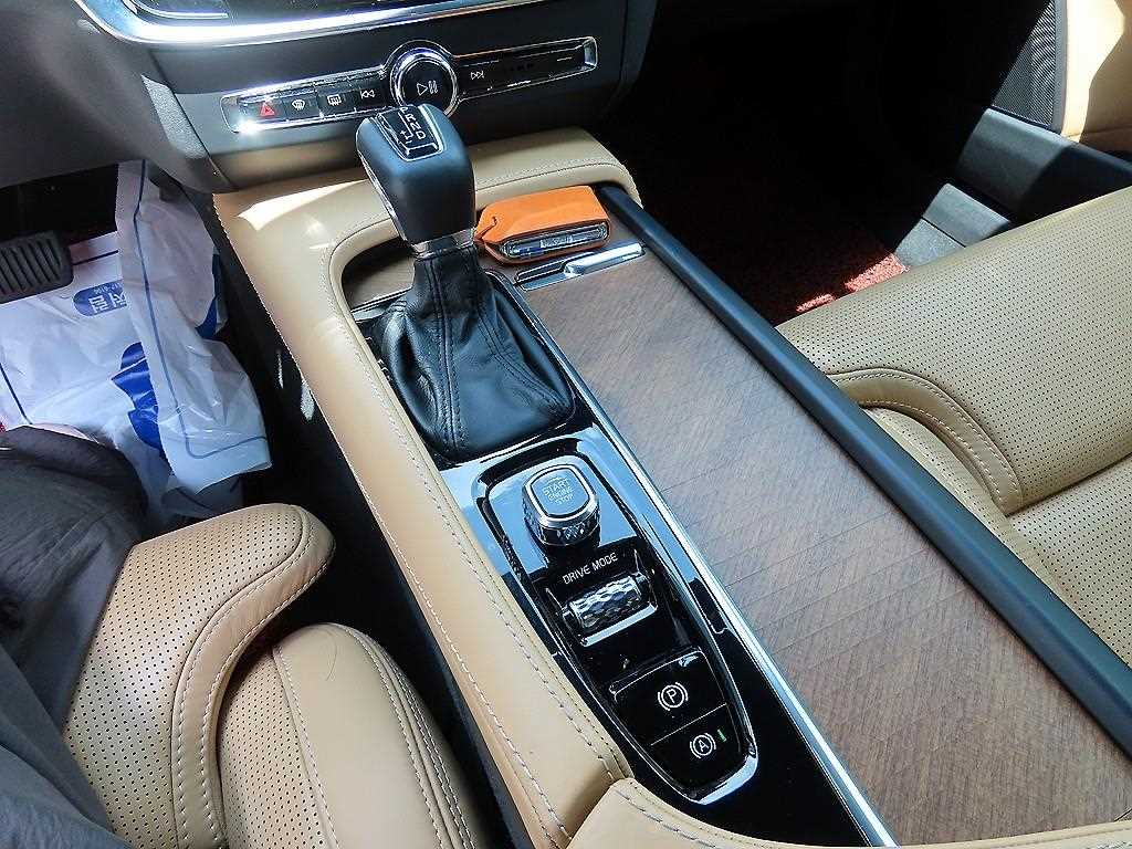 Volvo S90 - Vista 11