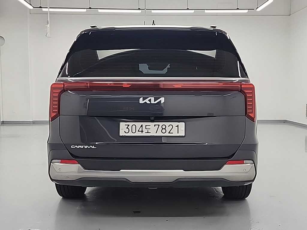 KIA Carnival - Vista 3