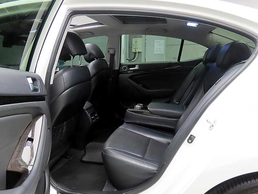 KIA K7 - Vista 6