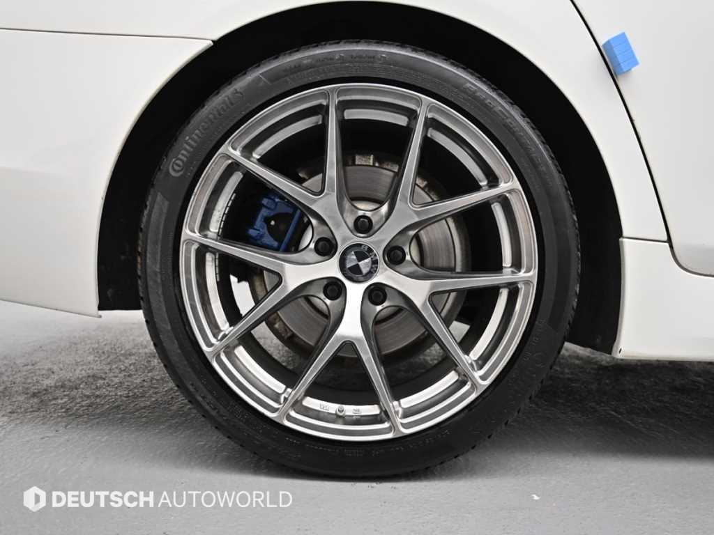 BMW 5 Series - Vista 5