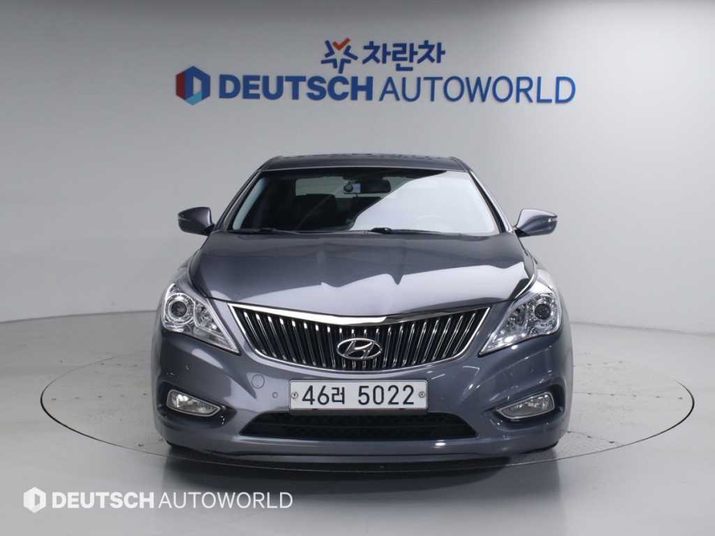 HYUNDAI Grandeur - Vista 3