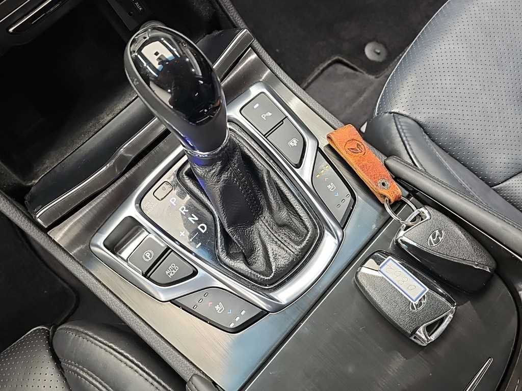 HYUNDAI Grandeur - Vista 8