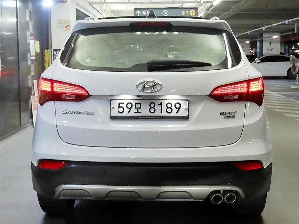 HYUNDAI Santa Fe - Vista 5