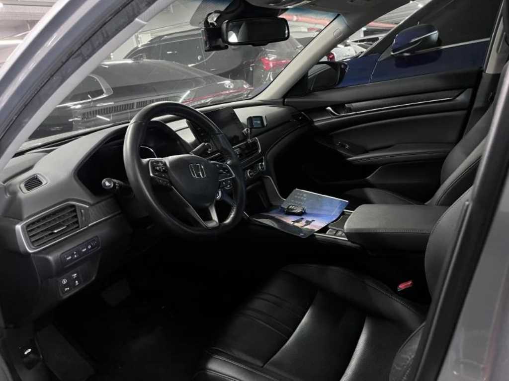 Honda Accord - Vista 4