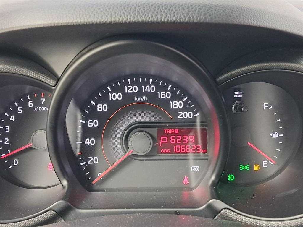 KIA Ray - Vista 8