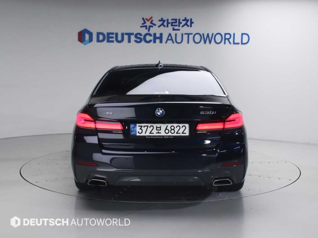 BMW 5 Series - Vista 4