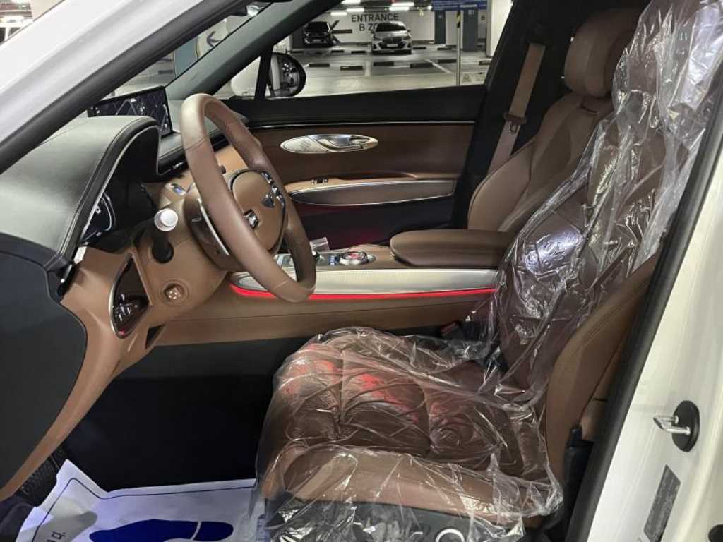 Genesis GV70 2023 Blanco - Importación desde Corea - HF Imports Iquique - Foto 1