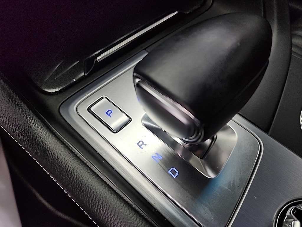 Genesis G70 - Vista 8
