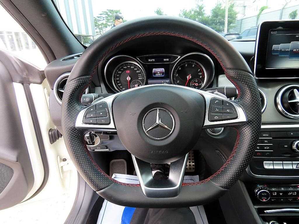 Mercedes Benz CLA Class - Vista 9