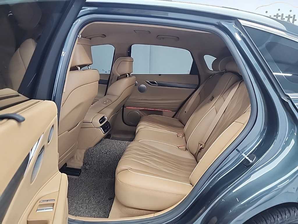 Genesis G80 - Vista 12