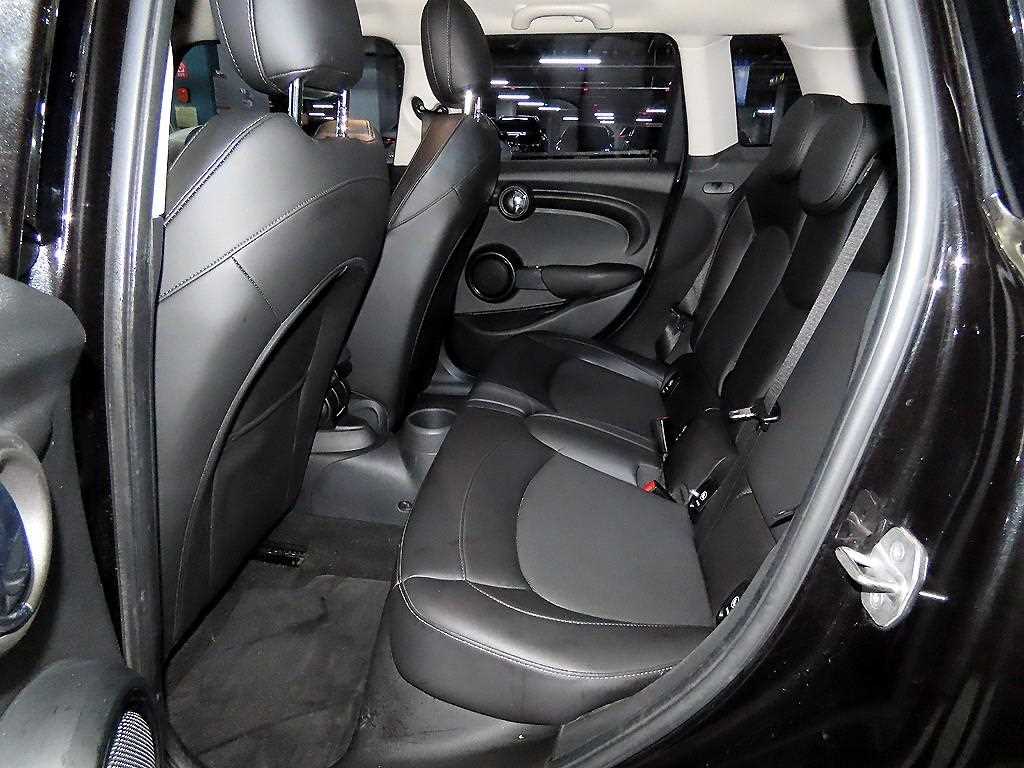 Mini Cooper - Vista 7