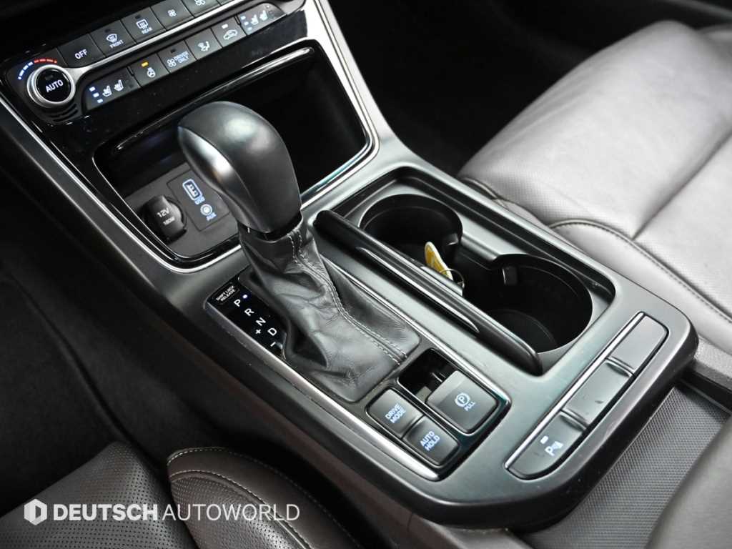 HYUNDAI Grandeur - Vista 9