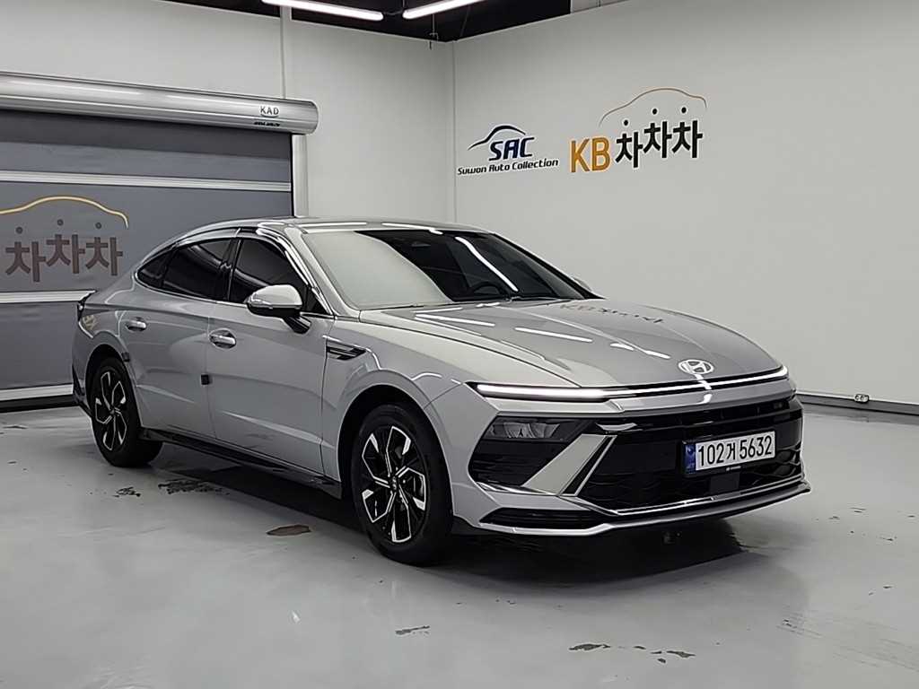 HYUNDAI Sonata - Vista 4