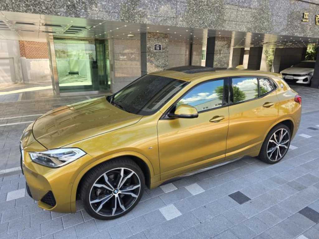 BMW X2 - Vista 2