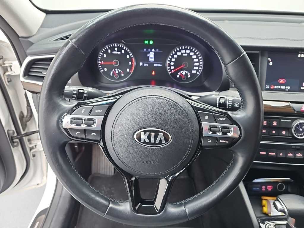 KIA K7 - Vista 9