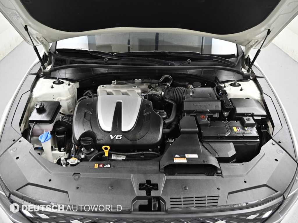 HYUNDAI Grandeur - Vista 5