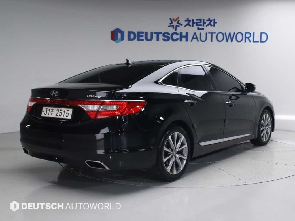 HYUNDAI Grandeur - Vista 2