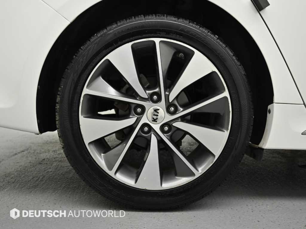 KIA K5 2016 Blanco - Importación desde Corea - HF Imports Iquique - Foto 1