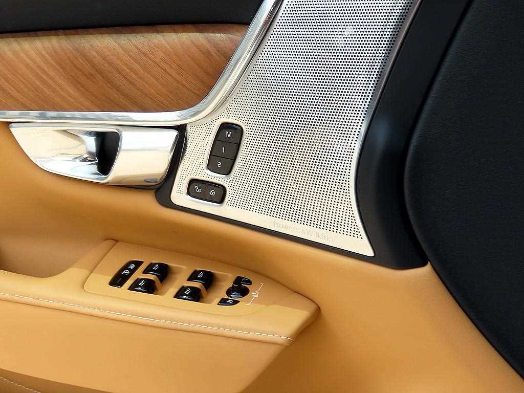 Volvo S90 - Vista 12