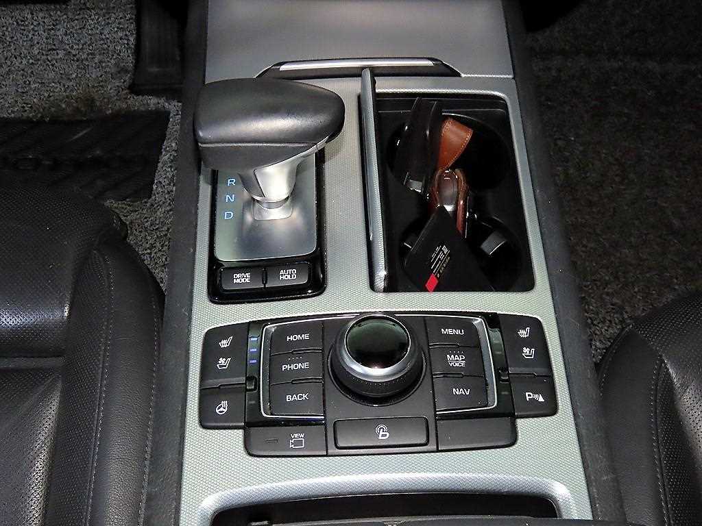 Genesis G80 - Vista 12