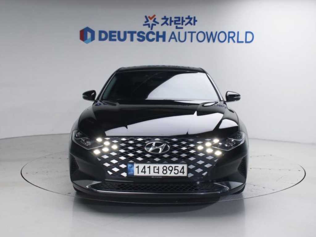 HYUNDAI Grandeur - Vista 3
