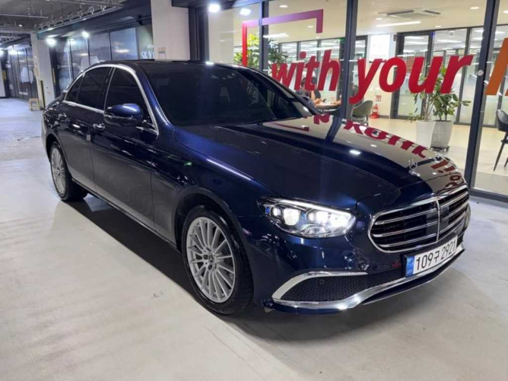 Mercedes Benz E class - Vista 2