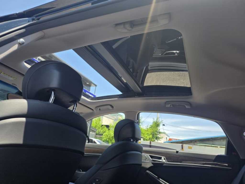 Genesis G80 - Vista 7