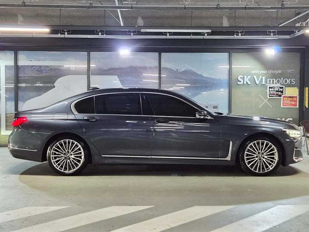 BMW 7 Series - Vista 3