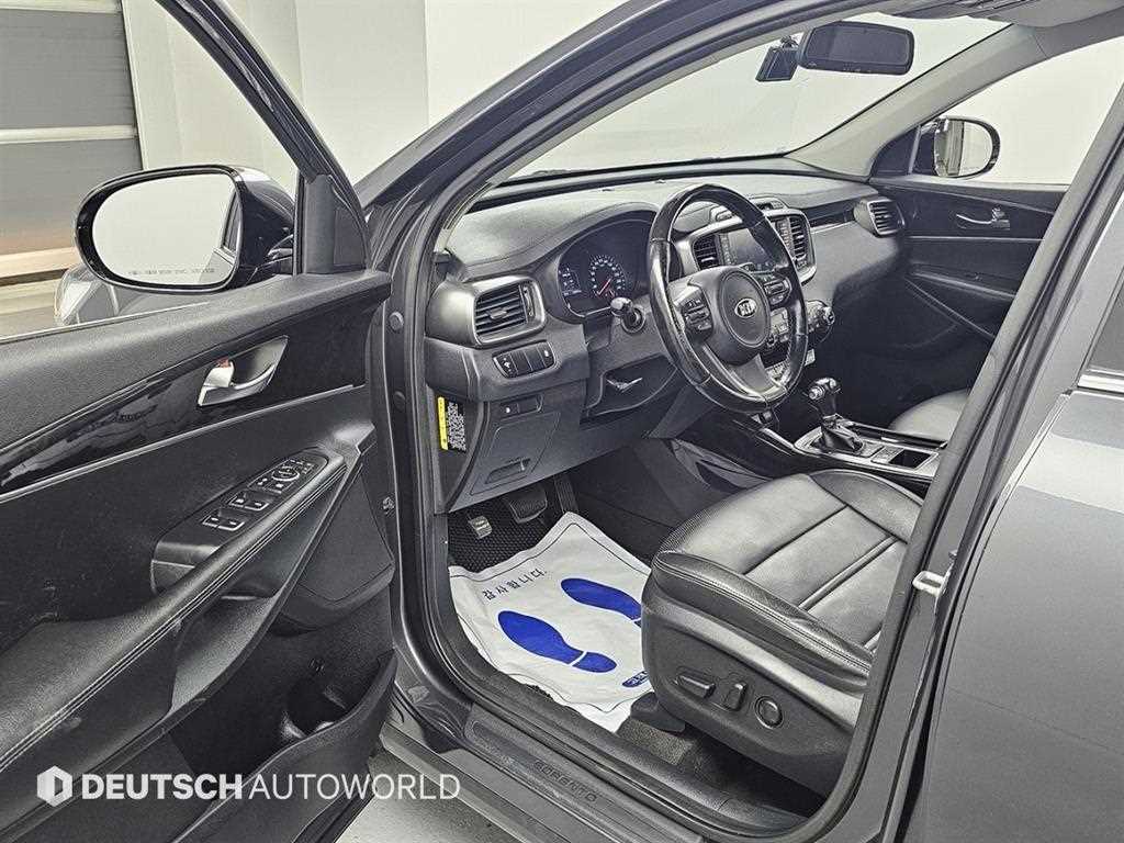 KIA Sorento - Vista 11