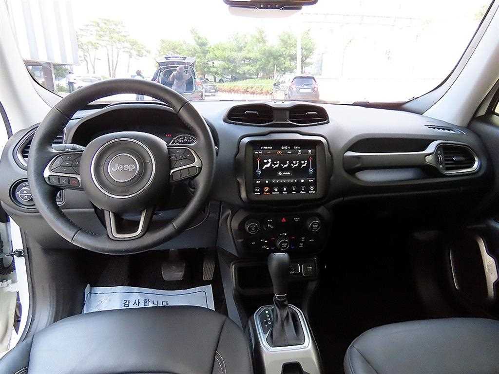 Jeep Renegade - Vista 7