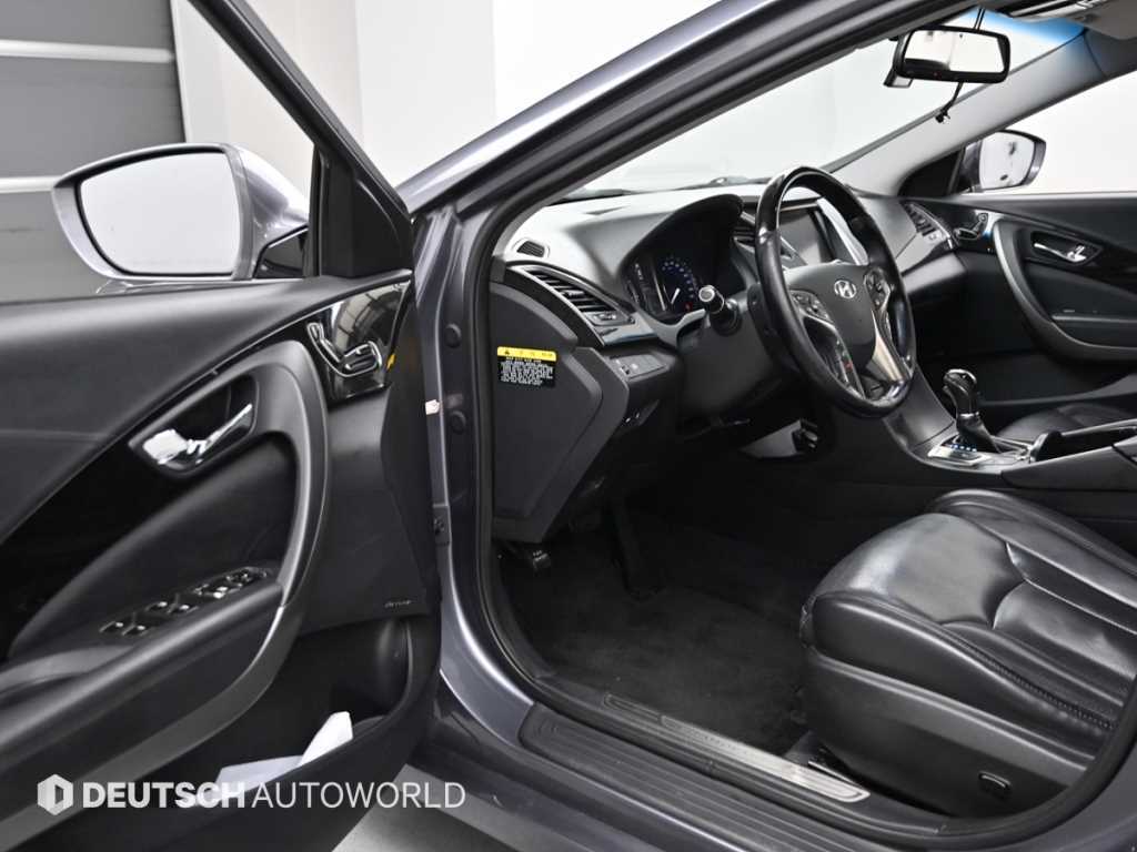 HYUNDAI Grandeur - Vista 11