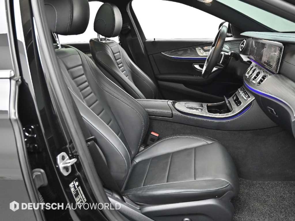 Mercedes Benz E class - Vista 10