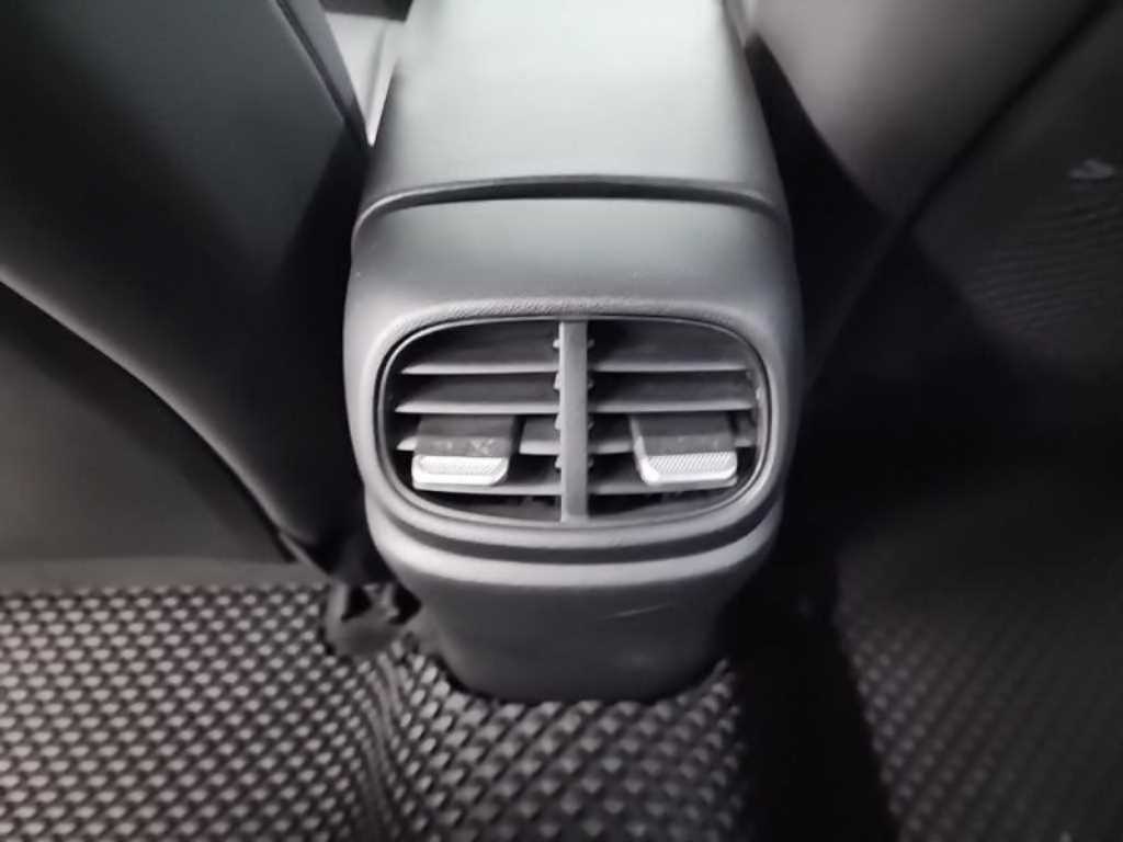 HYUNDAI Avante - Vista 12