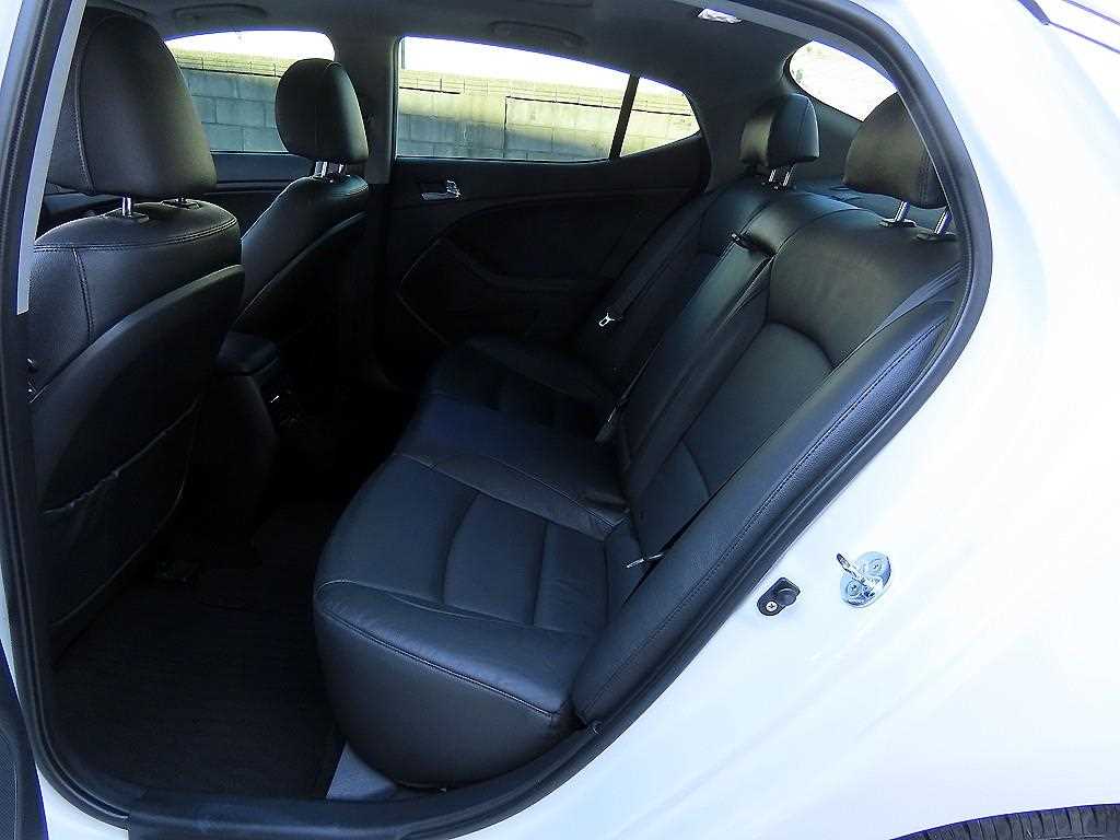 KIA K5 - Vista 6