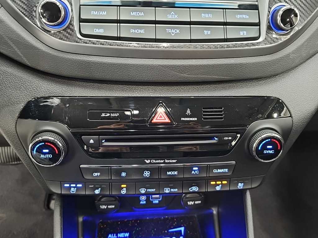 HYUNDAI Tucson - Vista 10