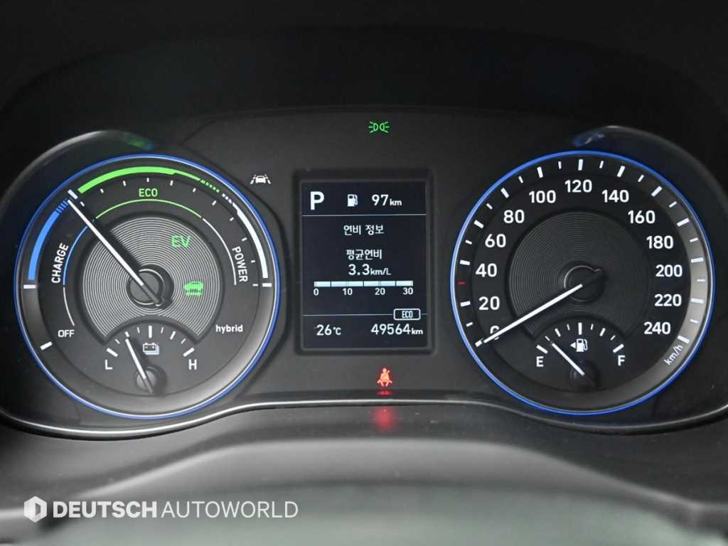HYUNDAI Kona - Vista 8