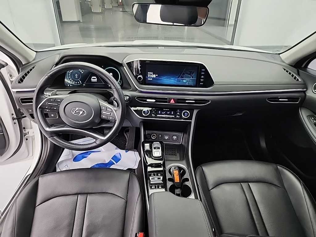 HYUNDAI Sonata - Vista 7