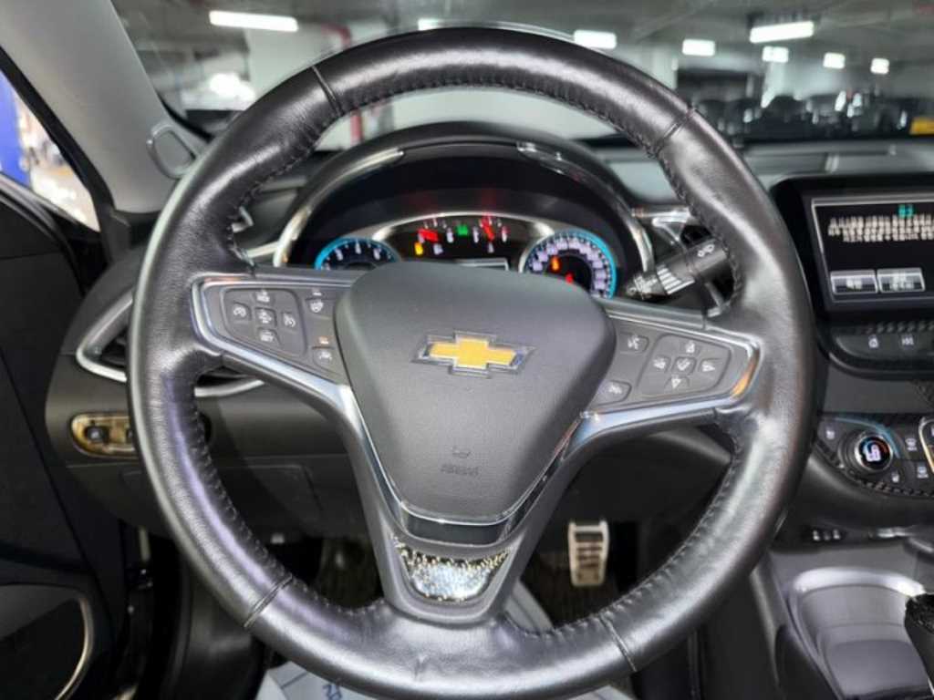 Chevrolet Malibu - Vista 8