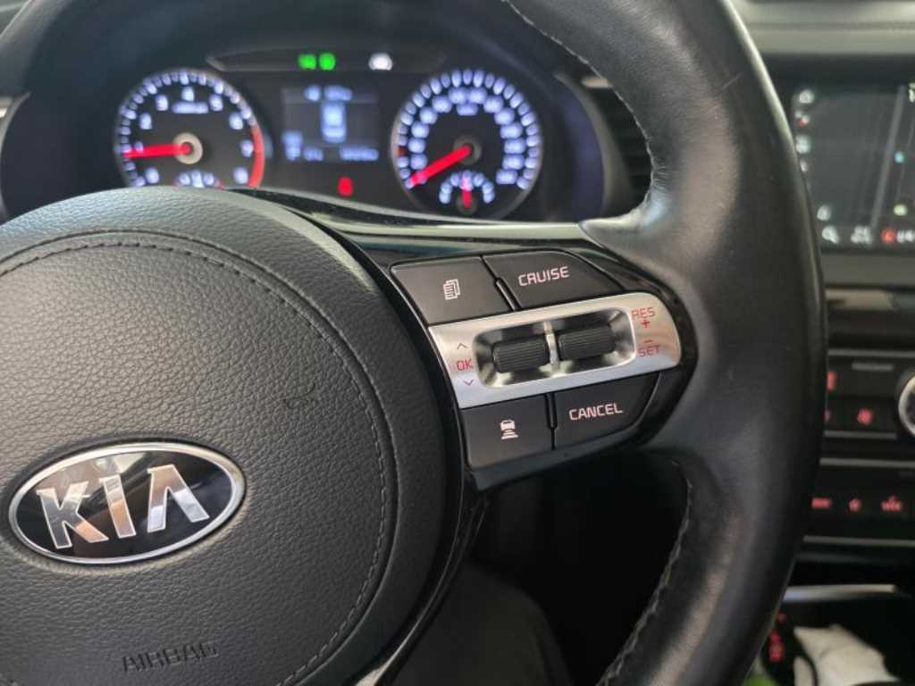 KIA K7 - Vista 8