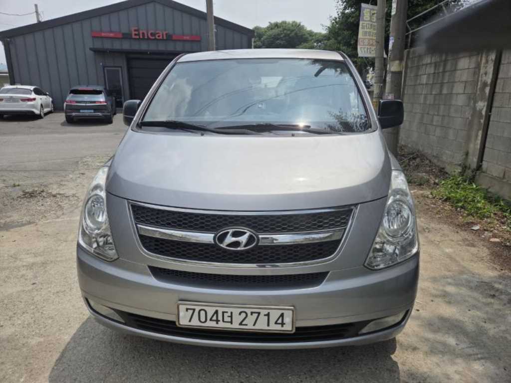 HYUNDAI Starex 2011 - Importación desde Corea - HF Imports Iquique - Foto 1
